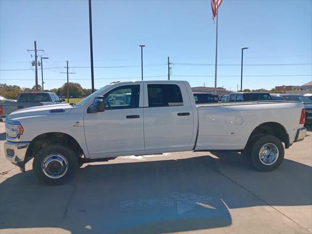 2024 RAM Ram 3500 RAM 3500 TRADESMAN CREW CAB 4X4 8 BOX