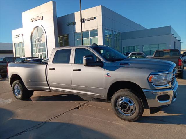 2024 RAM Ram 3500 RAM 3500 TRADESMAN CREW CAB 4X4 8 BOX