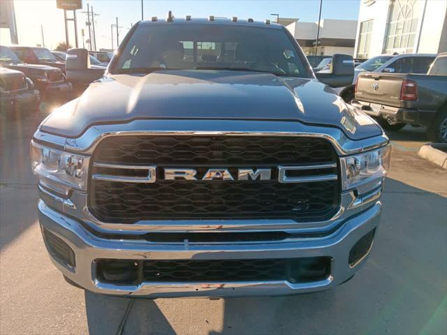 2024 RAM Ram 3500 RAM 3500 TRADESMAN CREW CAB 4X4 8 BOX