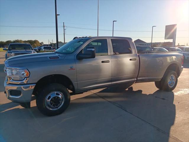 2024 RAM Ram 3500 RAM 3500 TRADESMAN CREW CAB 4X4 8 BOX