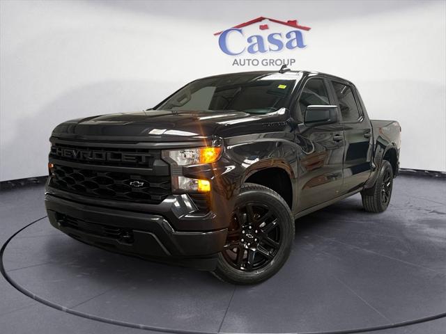 2022 Chevrolet Silverado 1500 4WD Crew Cab Short Bed Custom