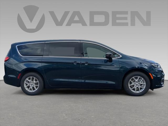 2025 Chrysler Pacifica PACIFICA SELECT