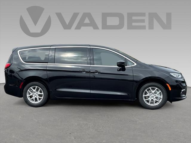 2025 Chrysler Pacifica PACIFICA SELECT