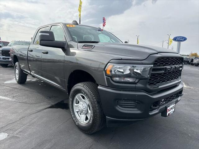 2024 RAM Ram 2500 RAM 2500 TRADESMAN CREW CAB 4X4 8 BOX