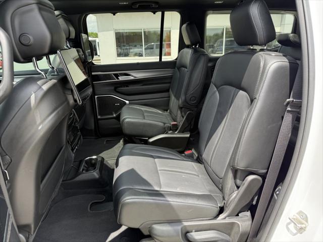 2023 Jeep Wagoneer Series II Carbide 4x4
