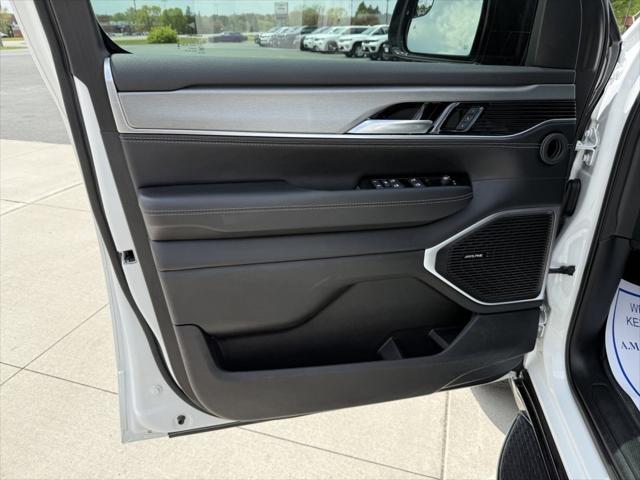 2023 Jeep Wagoneer Series II Carbide 4x4