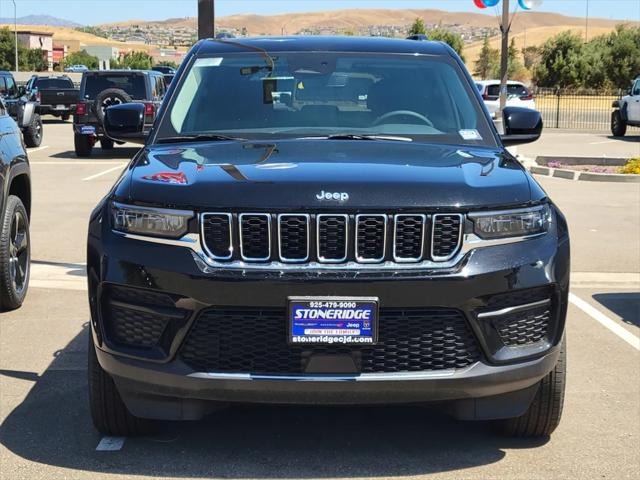2023 Jeep Grand Cherokee GRAND CHEROKEE LAREDO 4X4