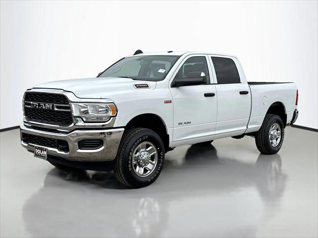 2022 RAM 2500 Tradesman Crew Cab 4x4 64 Box