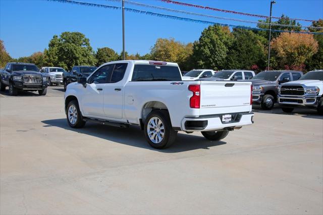 2021 Chevrolet Silverado 1500 4WD Double Cab Standard Bed Custom