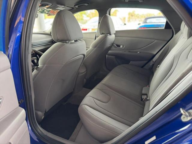 2023 Hyundai Elantra SEL