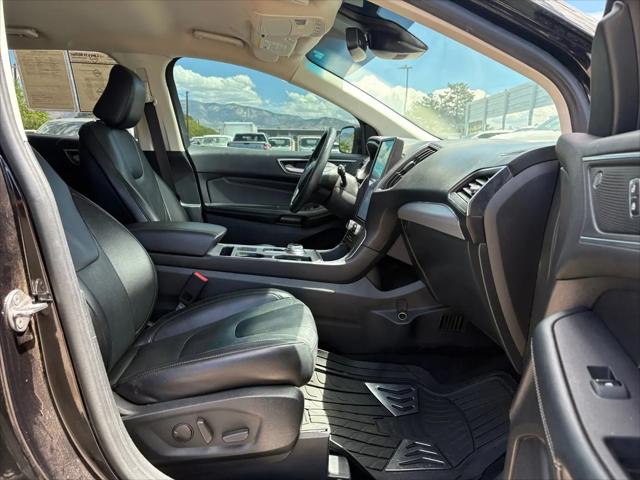 2021 Ford Edge Titanium