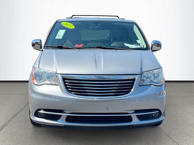 2015 Chrysler Town and Country Touring-L