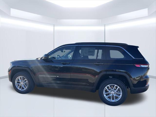 2025 Jeep Grand Cherokee GRAND CHEROKEE LAREDO X 4X2