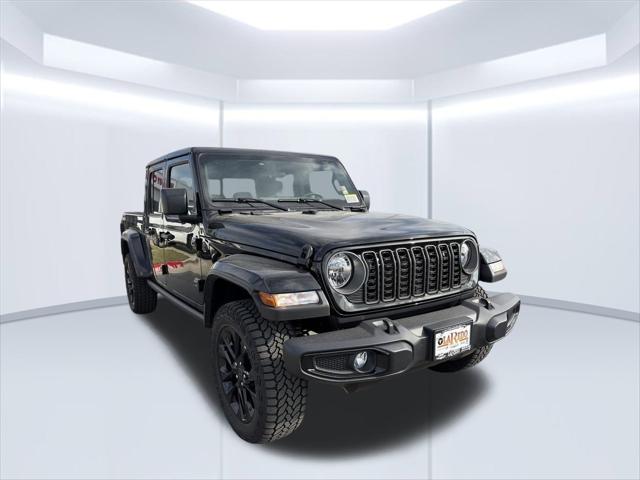 2025 Jeep Gladiator GLADIATOR NIGHTHAWK 4X4