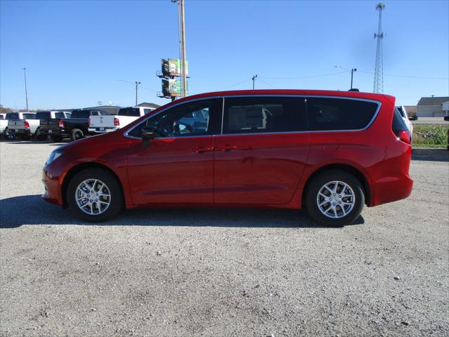 2025 Chrysler Voyager VOYAGER