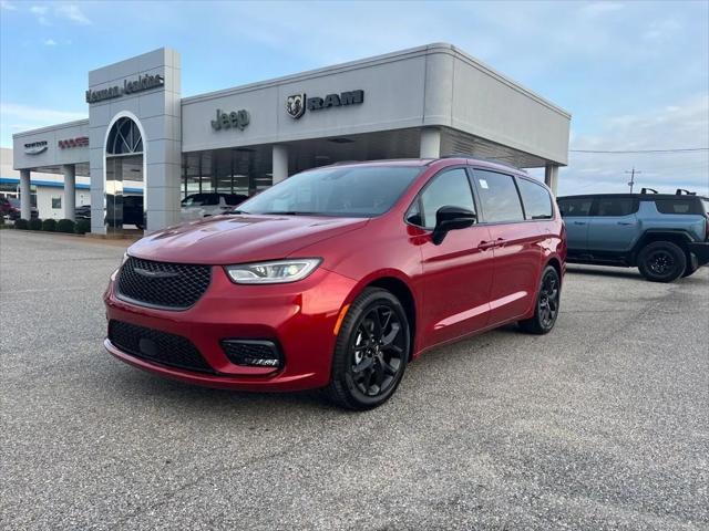 2025 Chrysler Pacifica PACIFICA LIMITED