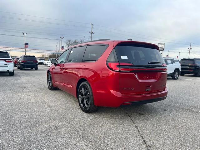 2025 Chrysler Pacifica PACIFICA LIMITED