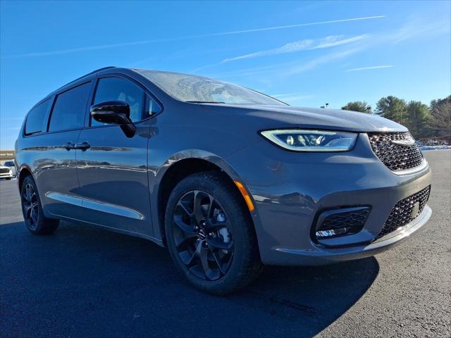 2025 Chrysler Pacifica PACIFICA LIMITED AWD