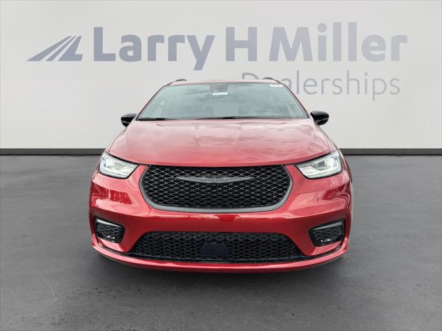 2025 Chrysler Pacifica PACIFICA LIMITED AWD