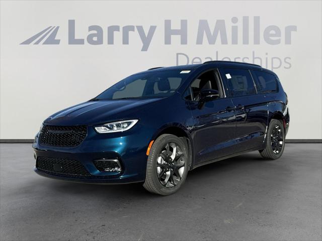 2025 Chrysler Pacifica PACIFICA LIMITED AWD