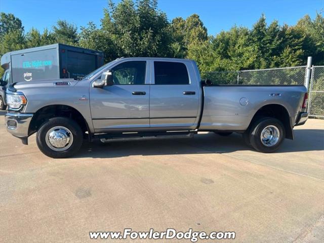 2024 RAM 3500 Tradesman Crew Cab 4x4 8 Box