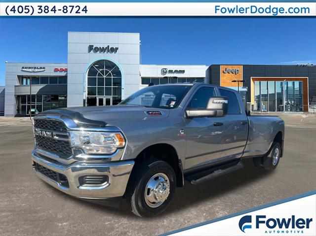 2024 RAM 3500 Tradesman Crew Cab 4x4 8 Box