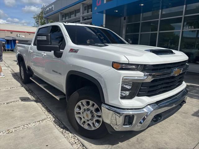 2024 Chevrolet Silverado 2500HD 4WD Crew Cab Standard Bed LT