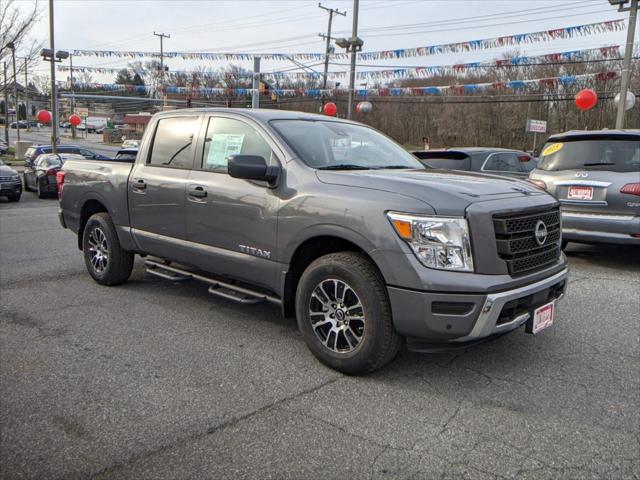 2023 Nissan TITAN Crew Cab SV 4x4