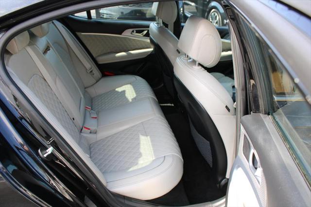 2022 Genesis G70 3.3T RWD