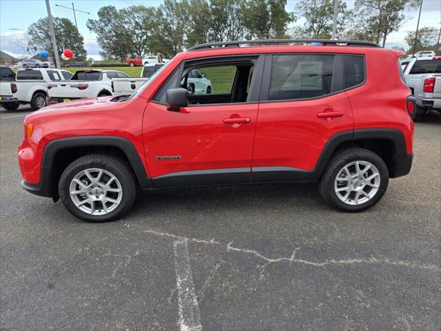 2023 Jeep Renegade RENEGADE LATITUDE 4X4