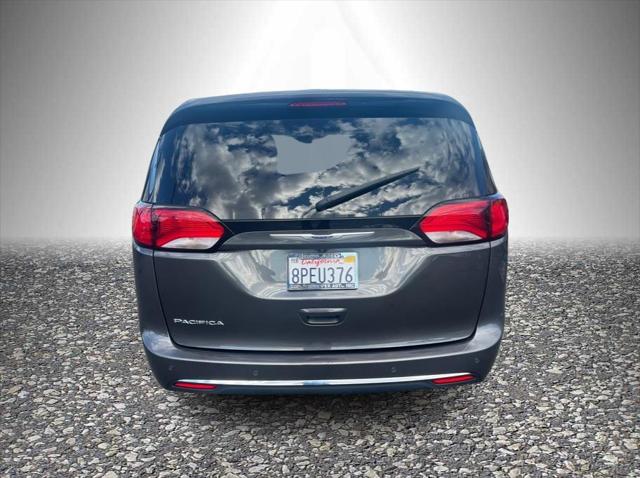 2020 Chrysler Pacifica Touring