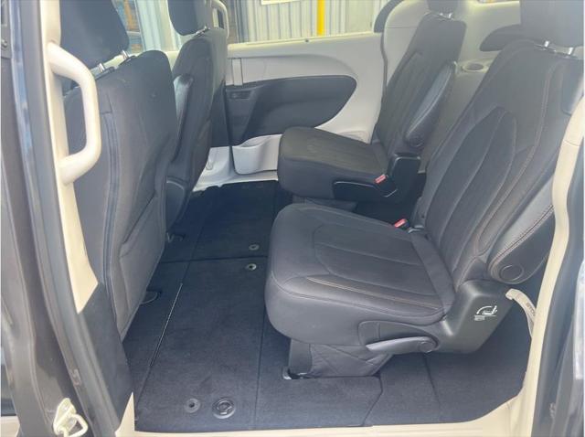 2020 Chrysler Pacifica Touring