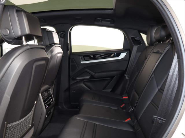2024 Porsche Cayenne Coupe