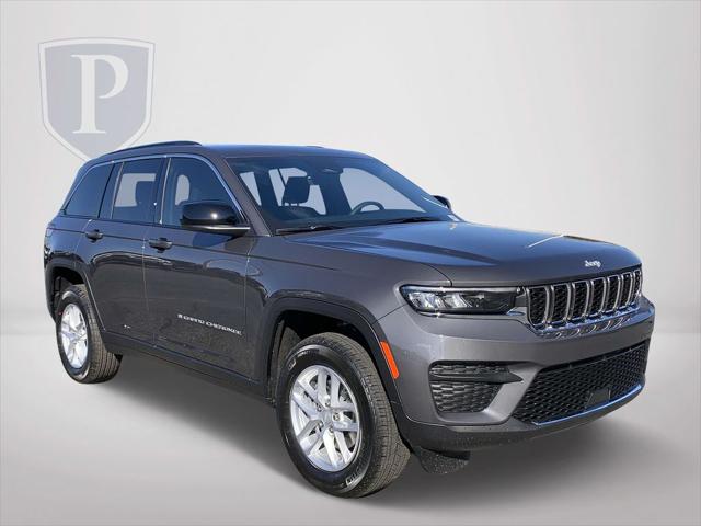 2025 Jeep Grand Cherokee GRAND CHEROKEE LAREDO X 4X4