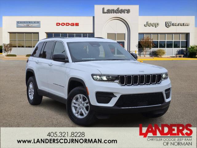 2025 Jeep Grand Cherokee GRAND CHEROKEE LAREDO 4X4