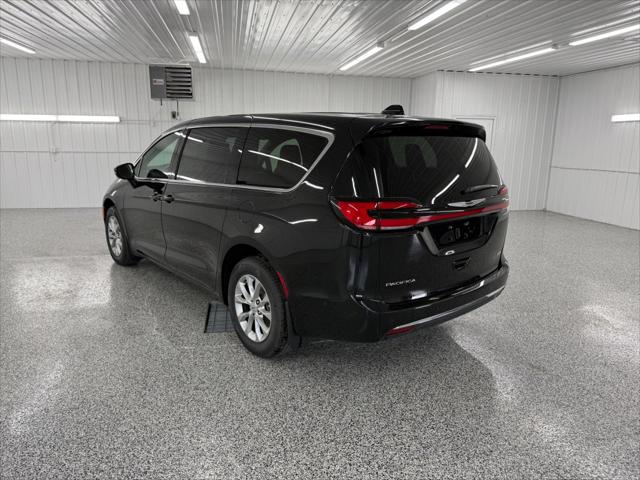 2025 Chrysler Pacifica PACIFICA SELECT AWD