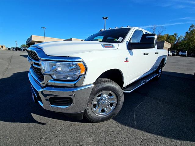 2024 RAM Ram 3500 RAM 3500 TRADESMAN CREW CAB 4X4 64 BOX