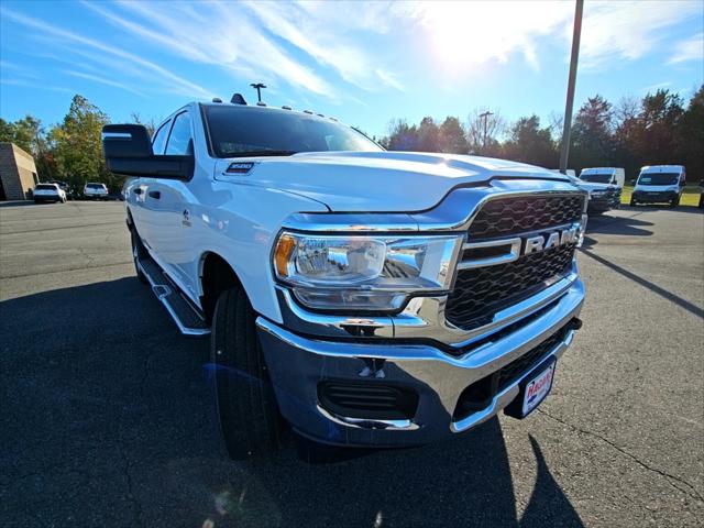 2024 RAM Ram 3500 RAM 3500 TRADESMAN CREW CAB 4X4 64 BOX