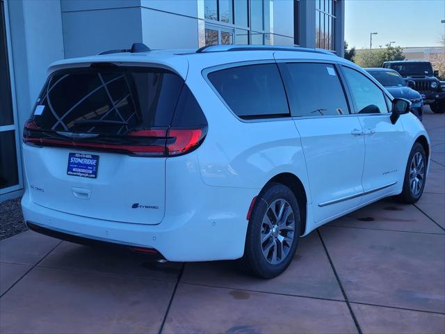 2025 Chrysler Pacifica Hybrid PACIFICA PLUG-IN HYBRID PINNACLE