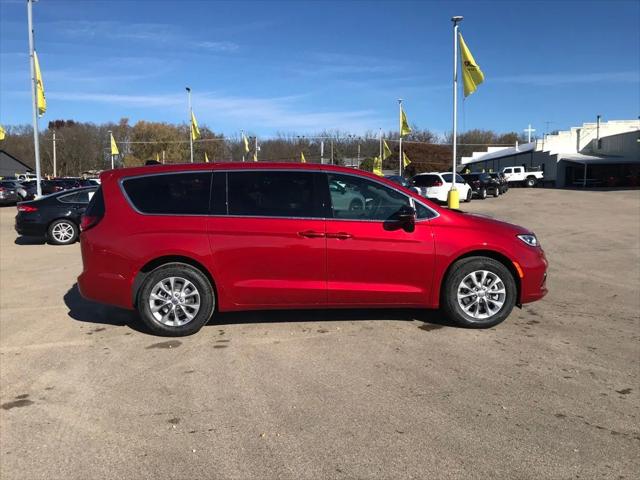 2025 Chrysler Pacifica PACIFICA SELECT AWD