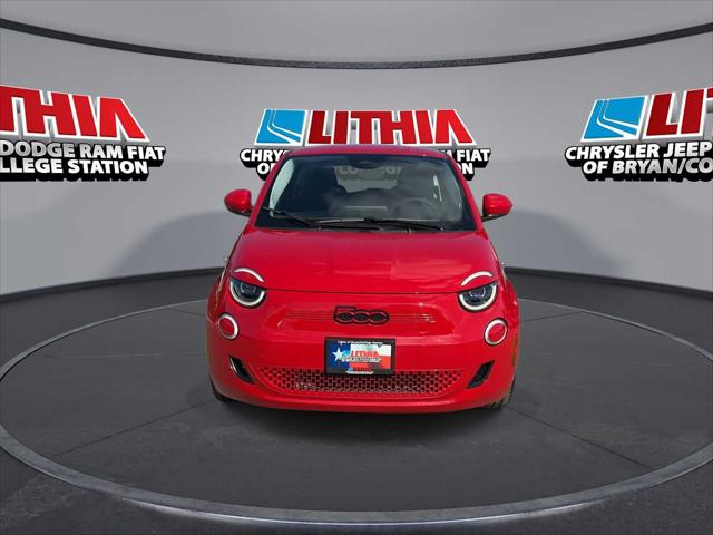 2024 Fiat FIAT 500e 500e INSPI(RED)