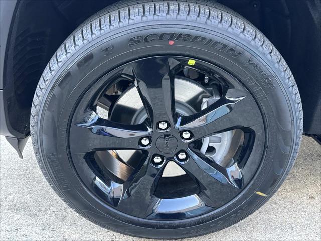 2025 Jeep Grand Cherokee GRAND CHEROKEE L LIMITED 4X2