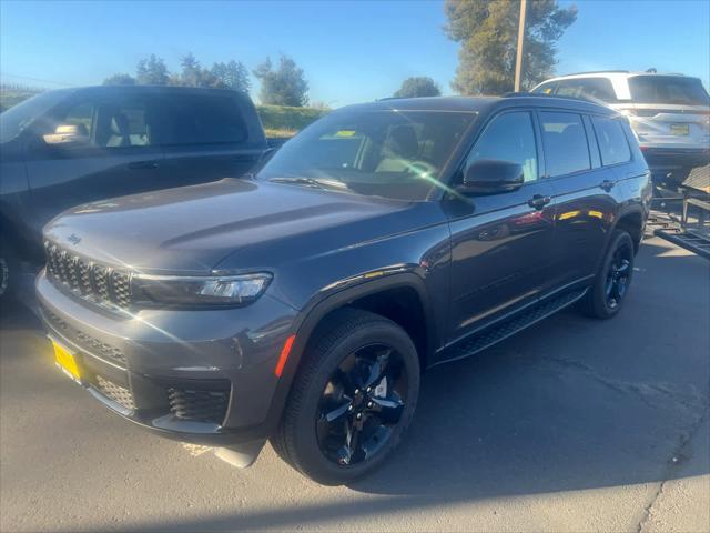 2025 Jeep Grand Cherokee GRAND CHEROKEE L ALTITUDE 4X4