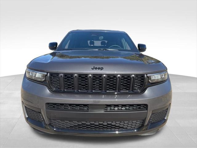 2025 Jeep Grand Cherokee GRAND CHEROKEE L ALTITUDE 4X2