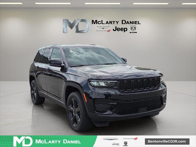 2025 Jeep Grand Cherokee GRAND CHEROKEE ALTITUDE 4X4