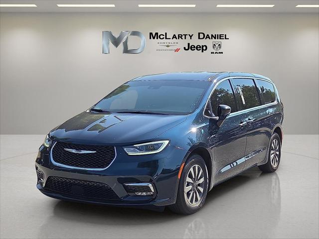 2025 Chrysler Pacifica Plug-In Hybrid PACIFICA PLUG-IN HYBRID SELECT