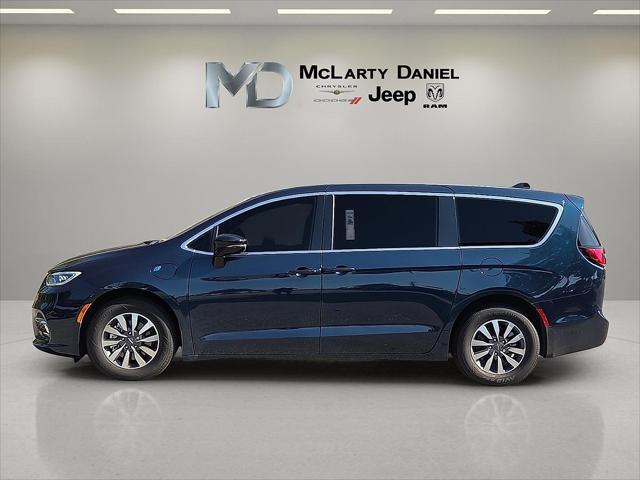 2025 Chrysler Pacifica Plug-In Hybrid PACIFICA PLUG-IN HYBRID SELECT