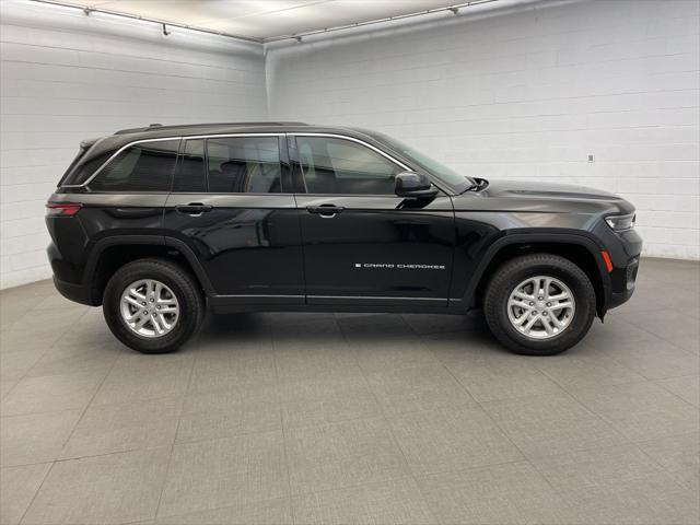 2025 Jeep Grand Cherokee GRAND CHEROKEE LAREDO 4X4