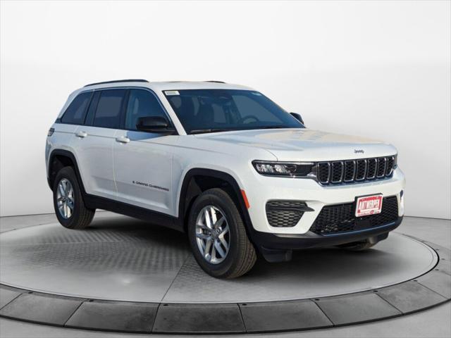 2025 Jeep Grand Cherokee GRAND CHEROKEE LAREDO X 4X4
