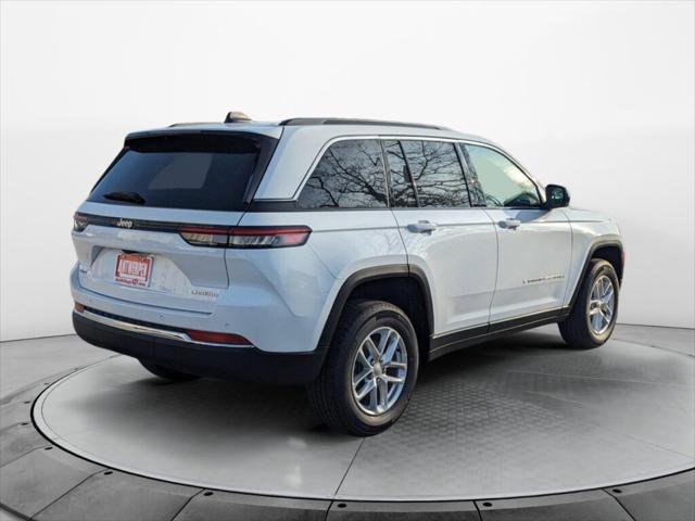 2025 Jeep Grand Cherokee GRAND CHEROKEE LAREDO X 4X4